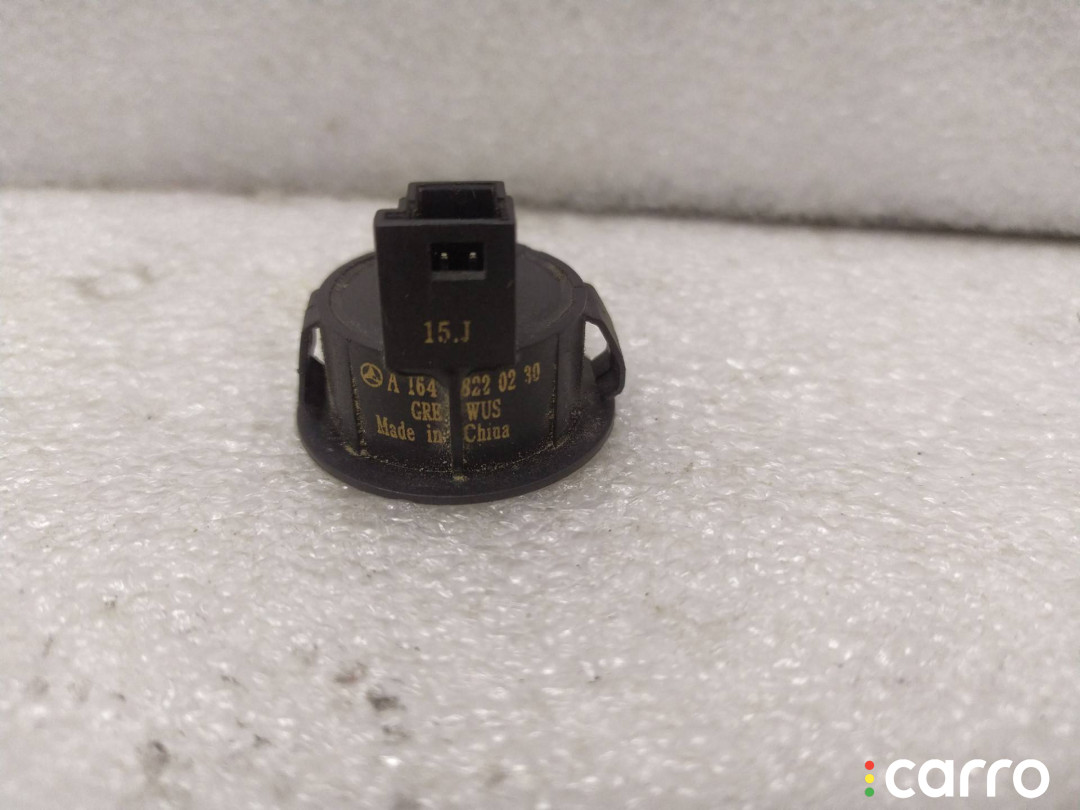 A1648220230 Датчик закрытия крышки багажника Mercedes-Benz C W205/S205/C205 - фото №4
