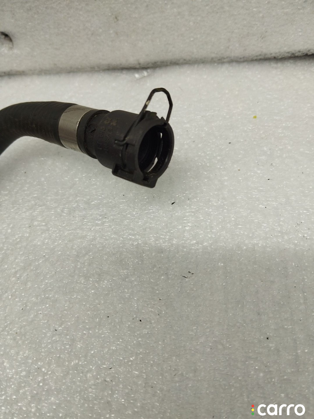 8573221 Патрубок расширительного бачка BMW 5 G30/G31 - фото №3