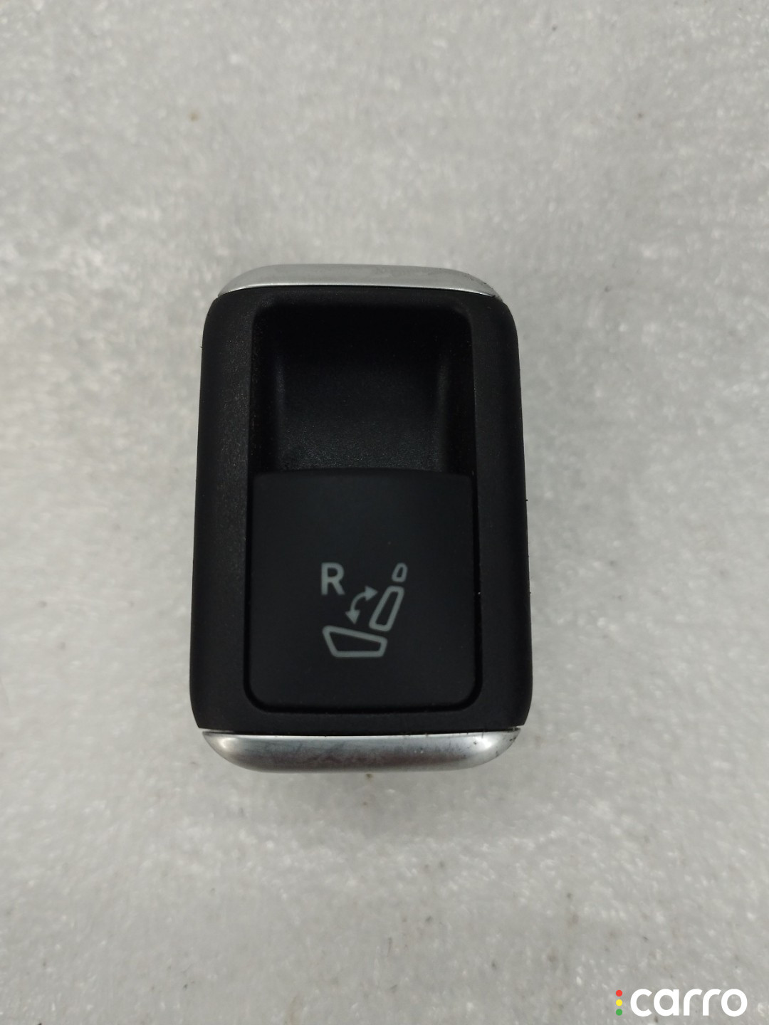 A1668201310 Кнопка регулировки сидения Mercedes-Benz GLS X166 - фото №1
