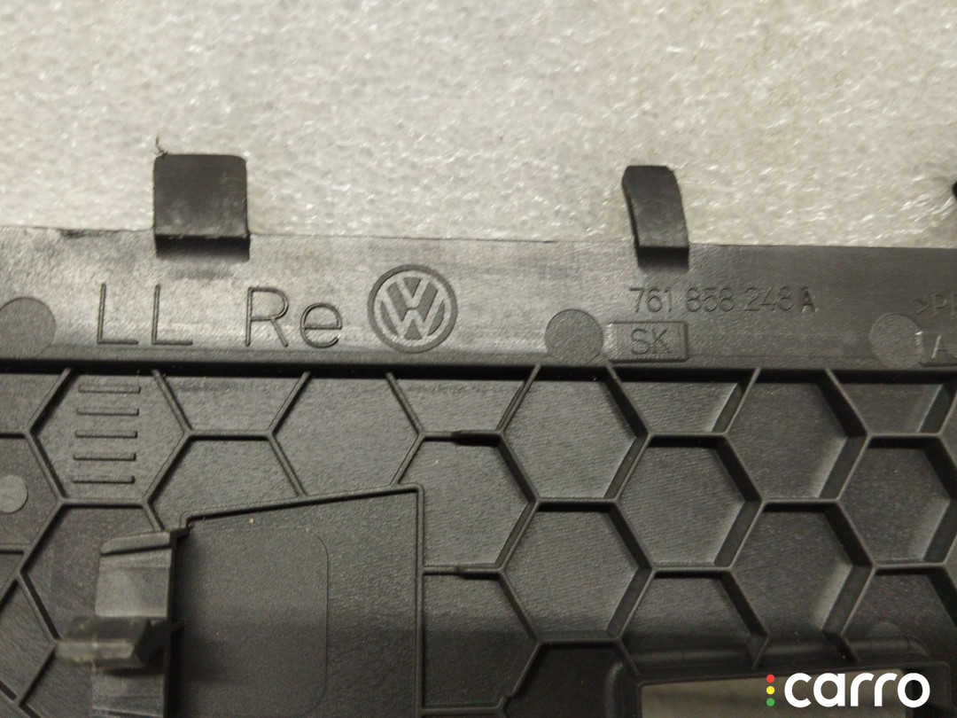 761858248 Накладка декоративная на торпедо правая Volkswagen Touareg 3 - фото №6