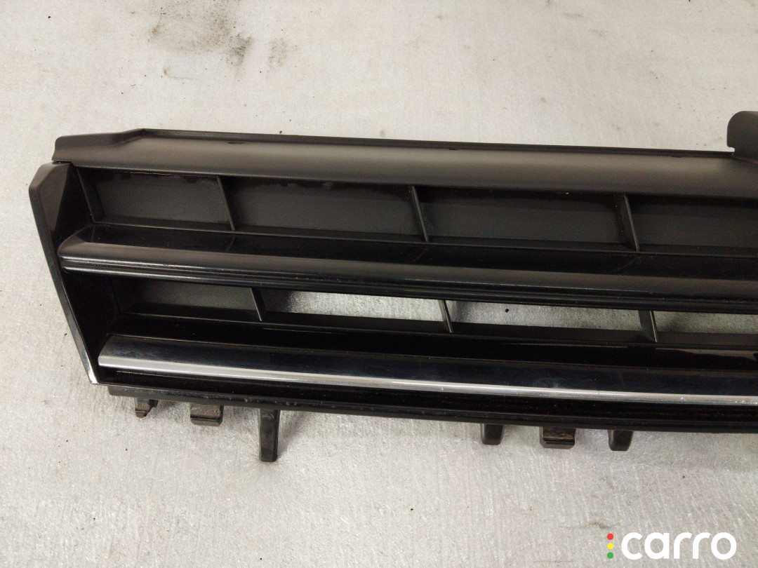 5G0853653, 5G0853655 Решетка радиатора Volkswagen Golf 7 2015г. - фото №2