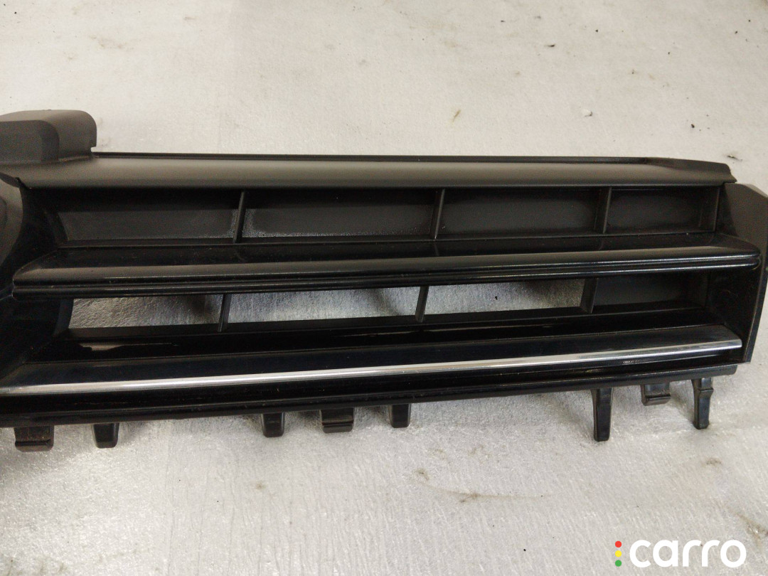 5G0853653, 5G0853655 Решетка радиатора Volkswagen Golf 7 2015г. - фото №4