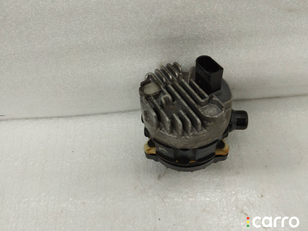 A0005002300 Насос антифриза дополнительный Mercedes-Benz C W205/S205/C205 2017г. - фото №4