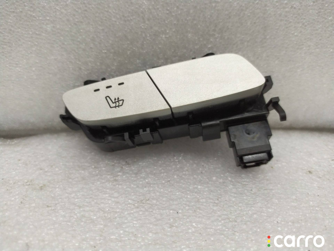 A2139057302 Кнопка обогрева сидений передняя левая Mercedes-Benz C W205/S205/C205 2017г. - фото №1