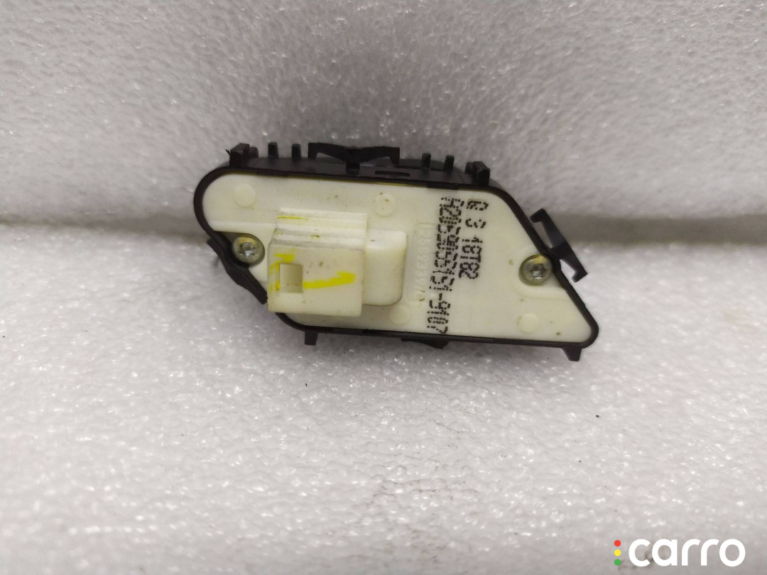 A2059055151 кнопка центрального замка Mercedes-Benz C W205/S205/C205 - фото №3