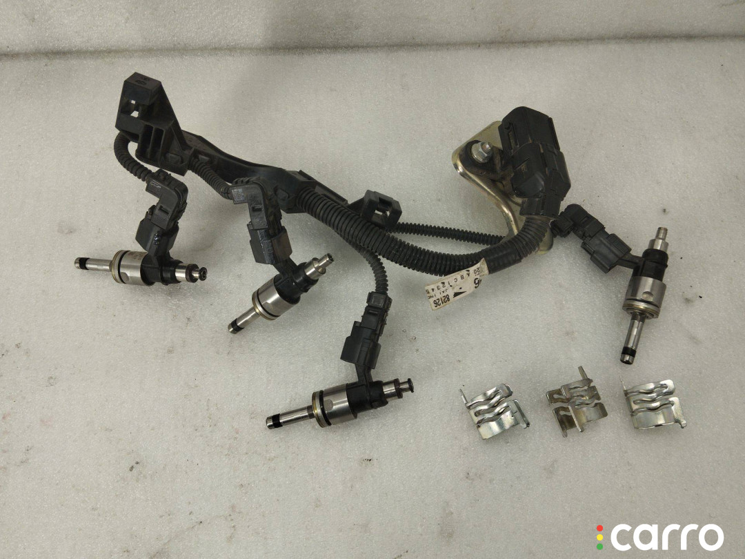 82126-33050, 2325025010 Форсунка Toyota RAV4 5 (XA50) 2021г. - фото №1