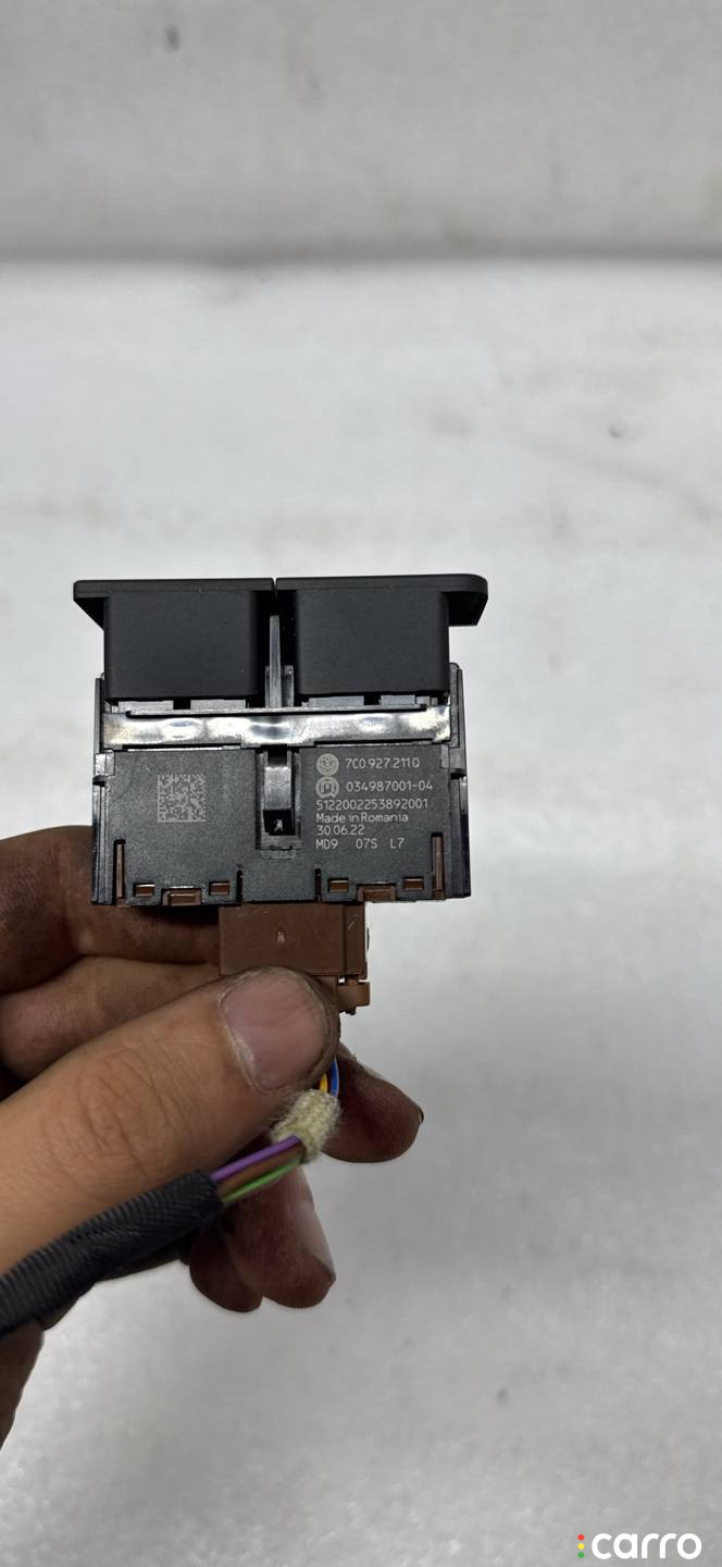 7C0927211Q кнопка центрального замка Volkswagen Crafter 2 2022г. - фото №5