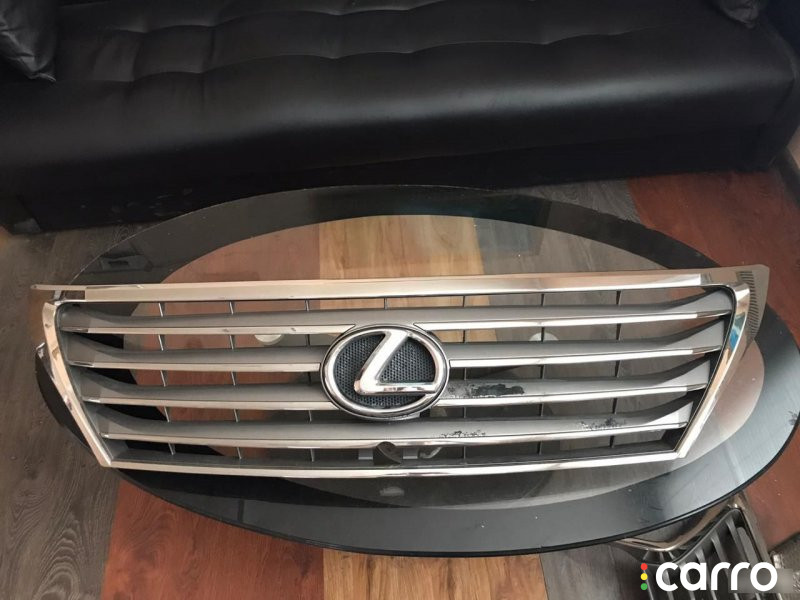 Решетка радиатора Lexus LX 2007г. - фото №1