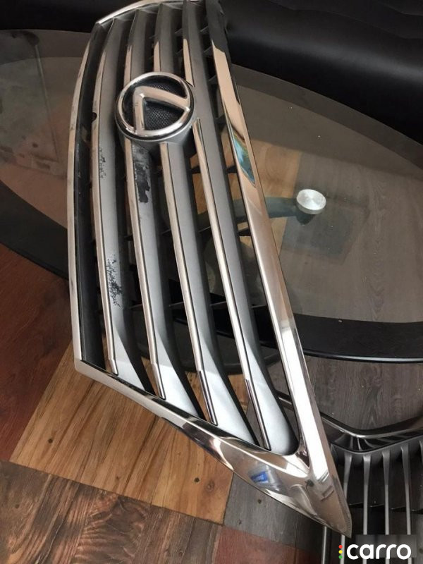 Решетка радиатора Lexus LX 2007г. - фото №3