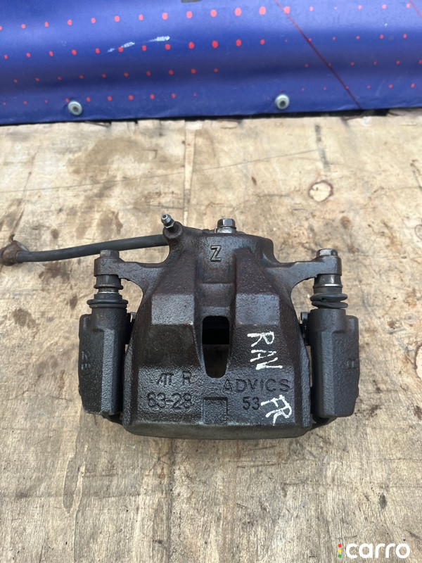 4773042090, 4773042091, BC4386, BC2088, 108526, 0175ACA30F, 108091, 0175ACV40F, 108596, BC0559, 0176ACV40F, BC6480, 108261, CRK1060, BCS716, A5R043, SHF31077, CP281, PQ1600394, CTC6304, 45SKV812, ZZXV21641, PBRC313, N1A19776, SG700187, 116CE2497, BNZ1040ZW, DRA23926, 2145266, BP21530, J3222137, ST4773042091, CF190610, 721992, I06615132, 8170344213, ASB27126, HZPTY038, 17241, SG700260, NHG1549, 00X27991, 0174ACV40FKIT, 100A27779, 420101002, 420120910, 777X2235300, 777X32272, 77AK2426, 8910963, 8960132, BA3856, DVBRE883, F83285, KAT20717TOY, MAG0463RK, N55L27396, SG500119, SG700647, SG700889, SGC7412, SMBC710, TBC106, TG4771533340, TG4771552190, X22B0071 Суппорт тормозной Toyota RAV4 2013г. - фото №1