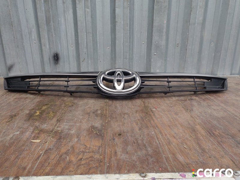 5310133510, 5310106860 Решетка радиатора Toyota Camry 2014г. - фото №3