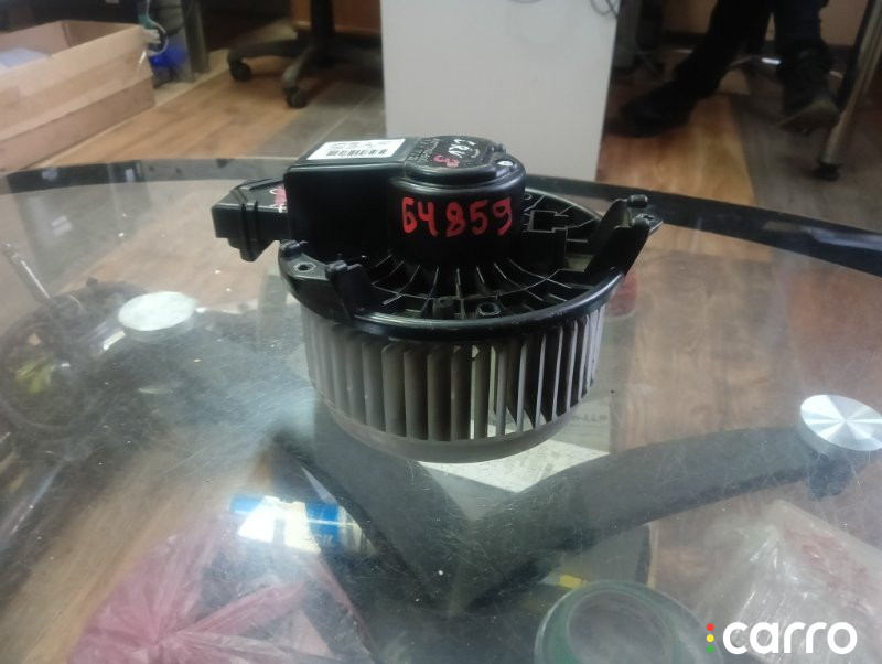 STIF078, 79310SWWG01, 114017, 11BLF4003RA, 132CE2363, 34310, 402120, 402120M, 70040, 77IB234, 79310SWWG11, 79310TA0A01, 8710360330, AM1236, AMP63968, ARR43601, ASB33684, ASI38804, AVP86865, D79310SWWG01, DRA30484, HDL01001014, HM150, HSE84436, KHF023, KSS2323YU, LFH23LL, MZZ0441EJ, N1A26334, PFN303, PQ3200260, RF1550, RUA41SH, SHF28038, ST79310TA0A01, STIF110, TGHBF003, TGHBF015, TT21170, U0201078, VAS90585, Z72259R, ZZXV28199 Мотор печки Honda CR-V 3 2007г. - фото №1