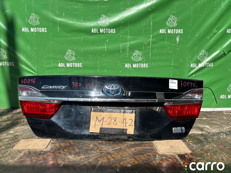 5215933310 Крышка багажника Toyota Camry 2014г. - фото №1