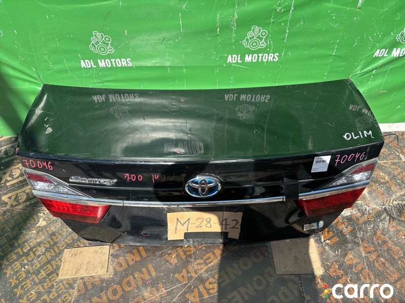 5215933310 Крышка багажника Toyota Camry 2014г. - фото №2