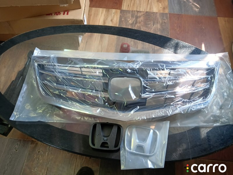 71121TL0G51, 38D105, FLHD83104, STHD29093A0, LORANZ Решетка радиатора Honda Accord 8 2010г. - фото №1