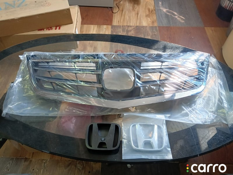 71121TL0G51, 38D105, FLHD83104, STHD29093A0, LORANZ Решетка радиатора Honda Accord 8 2010г. - фото №1
