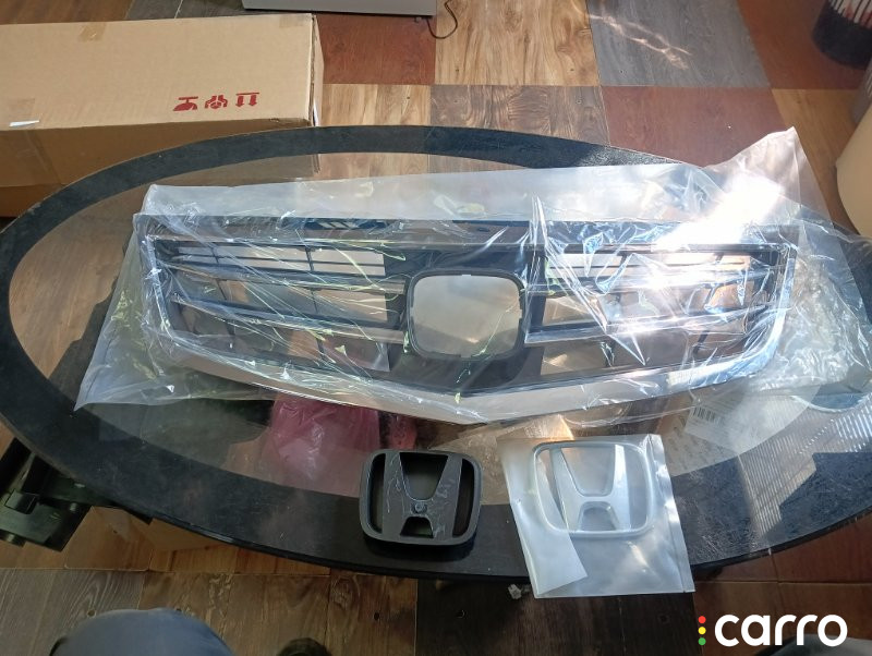 71121TL0G51, 38D105, FLHD83104, STHD29093A0, LORANZ Решетка радиатора Honda Accord 8 2010г. - фото №1
