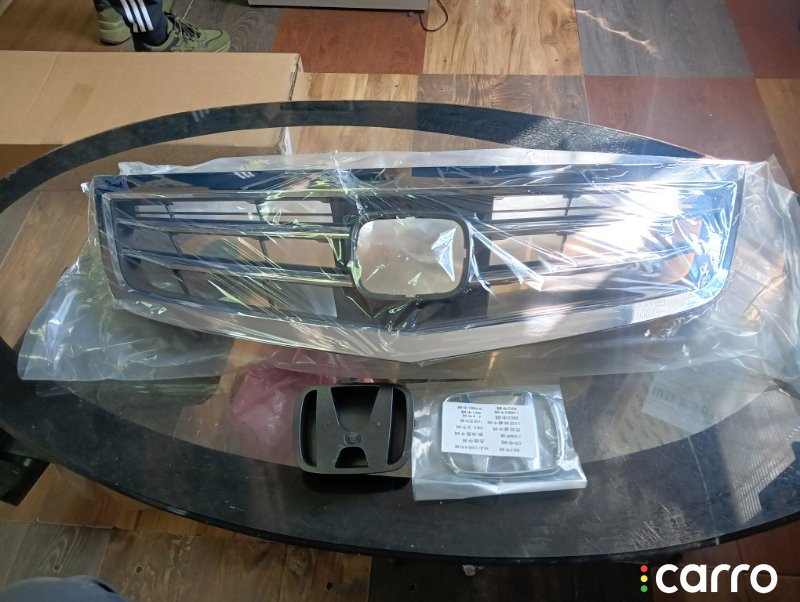 71121TL0G51, 38D105, FLHD83104, STHD29093A0, LORANZ Решетка радиатора Honda Accord 8 2010г. - фото №1
