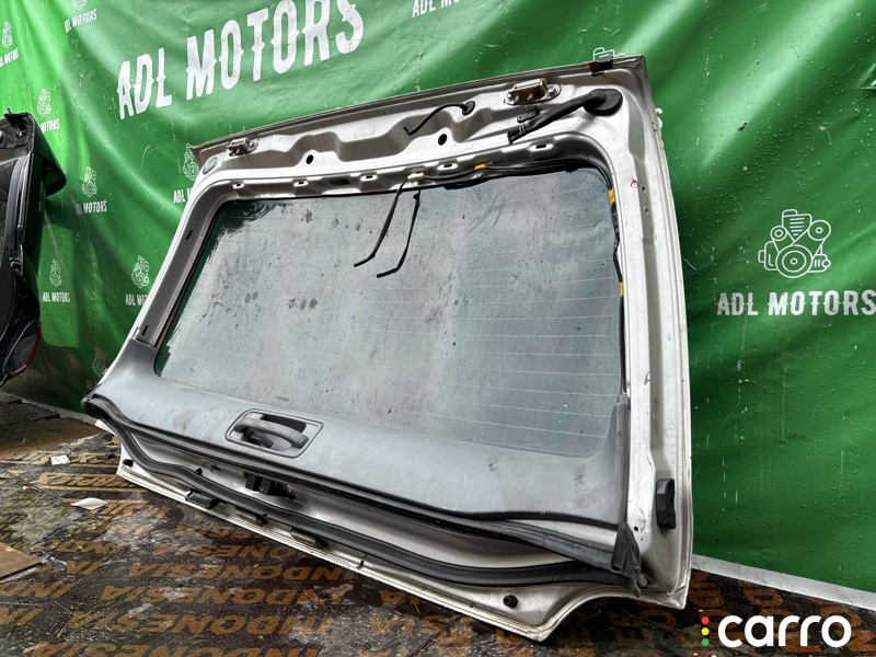 670056A680, 6700560830, 6075160090, 6075160110, 6075160130 Дверь багажника Toyota Land Cruiser 1998г. - фото №7