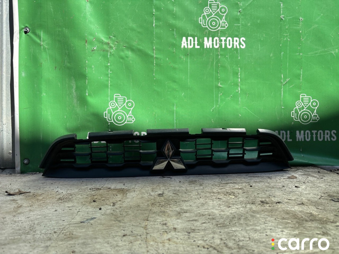 6402A318, OEM3064 Решетка радиатора Mitsubishi ASX 2010г. - фото №1
