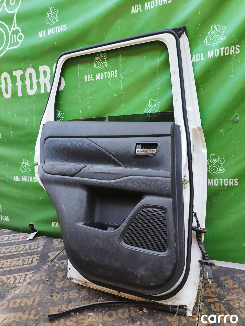 5730B390, 5730B160, MBL1403535R, ST890003, MBL1604343R, M5730B390, MT2502R Дверь Mitsubishi Outlander 3 2012г. - фото №7