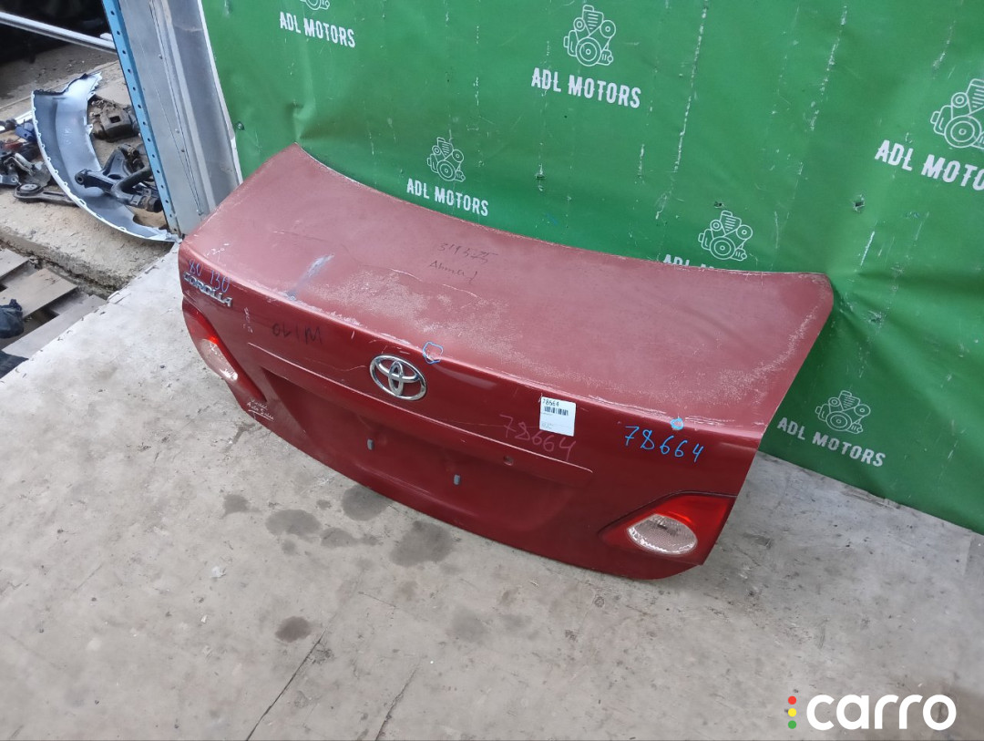 6440112B50, 6440112B30, 6440112C20, 8118700, L021020300, OEM0055BAG, STTY290750, TA03031, TCG00715B, TY12313BAX, TYCRL06600 Крышка багажника Toyota Corolla 2006г. - фото №3