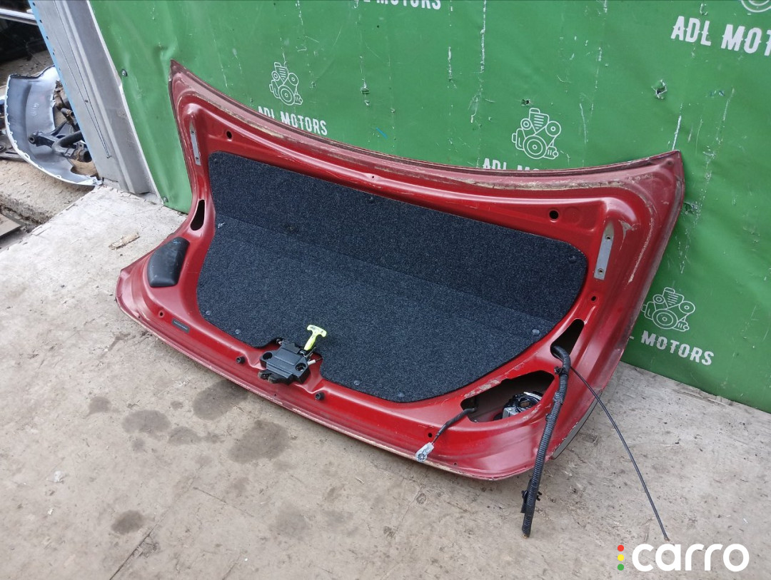 6440112B50, 6440112B30, 6440112C20, 8118700, L021020300, OEM0055BAG, STTY290750, TA03031, TCG00715B, TY12313BAX, TYCRL06600 Крышка багажника Toyota Corolla 2006г. - фото №8