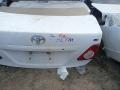6440112B50, 6440112B30, 6440112C20, 8118700, L021020300, OEM0055BAG, STTY290750, TA03031, TCG00715B, TY12313BAX, TYCRL06600 Крышка багажника Toyota Corolla 2006г. - фото №10