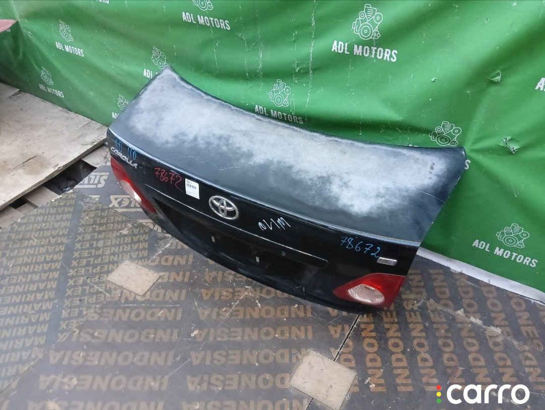 6440112B50, 6440112B30, 6440112C20, 8118700, L021020300, OEM0055BAG, STTY290750, TA03031, TCG00715B, TY12313BAX, TYCRL06600 Крышка багажника Toyota Corolla 2006г. - фото №3