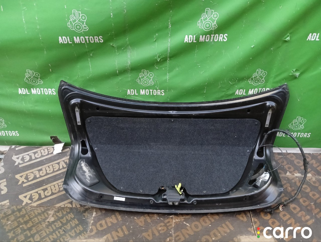 6440112B50, 6440112B30, 6440112C20, 8118700, L021020300, OEM0055BAG, STTY290750, TA03031, TCG00715B, TY12313BAX, TYCRL06600 Крышка багажника Toyota Corolla 2006г. - фото №7