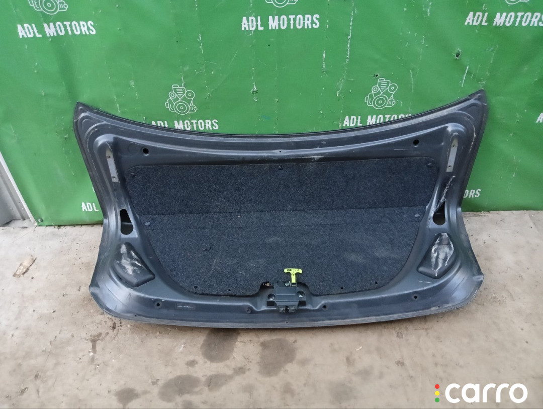 6440112B50, 6440112B30, 6440112C20, 8118700, L021020300, OEM0055BAG, STTY290750, TA03031, TCG00715B, TY12313BAX, TYCRL06600 Крышка багажника Toyota Corolla 2006г. - фото №7