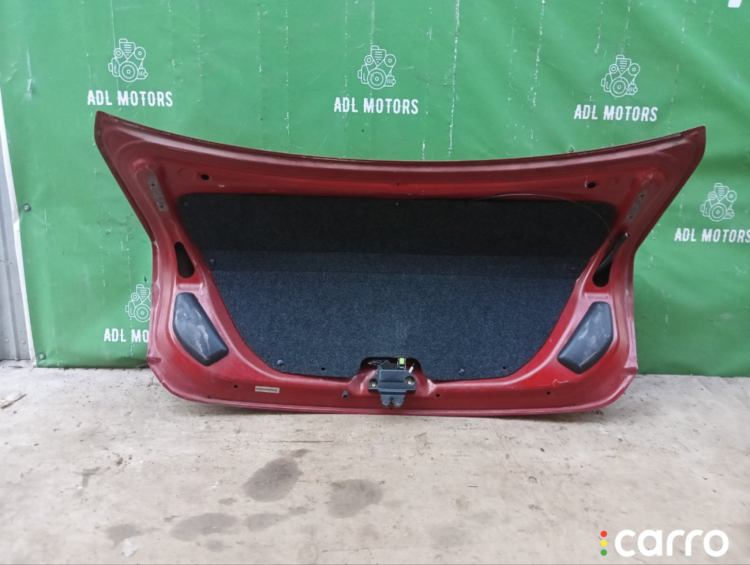 6440112B50, 6440112B30, 6440112C20, 8118700, L021020300, OEM0055BAG, STTY290750, TA03031, TCG00715B, TY12313BAX, TYCRL06600 Крышка багажника Toyota Corolla 2006г. - фото №7