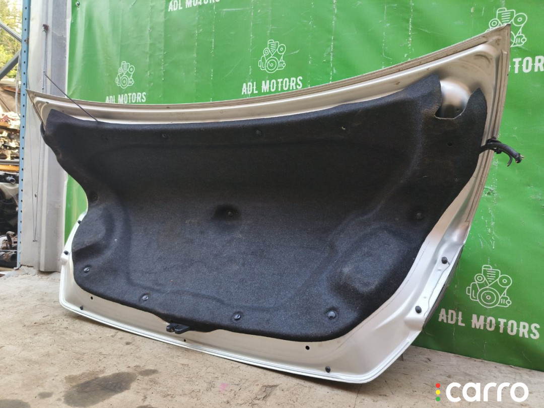 6440133590, 6440133560, 6440133580, 6440106C80, L320212CN058, OEM0054BAG, STTYL60750, TY12613BAY, ATLCM1200, SH000150 Крышка багажника Toyota Camry 2012г. - фото №9