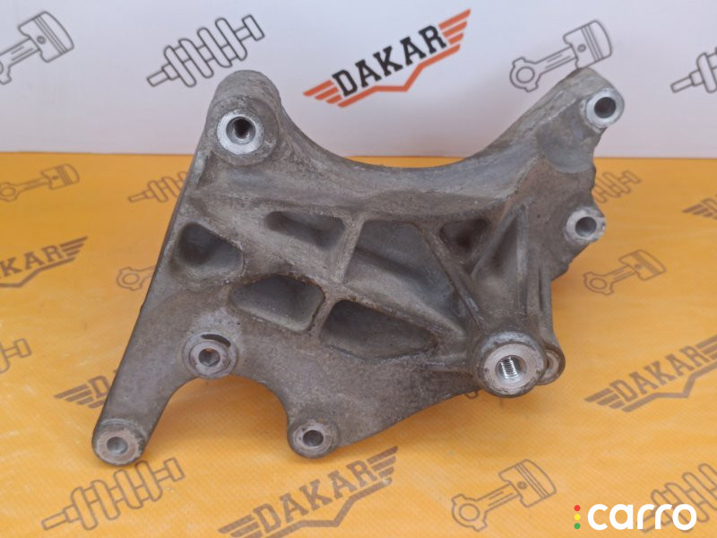 4450A188, 4450A033 кронштейн насоса ГУР Mitsubishi Lancer 2008г. - фото №1
