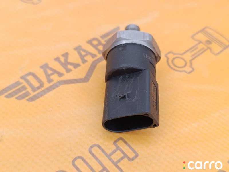 03C906051D, 06D906051A, 06H906051A, 036906051B датчик давления топлива Audi A6 2007г. - фото №3