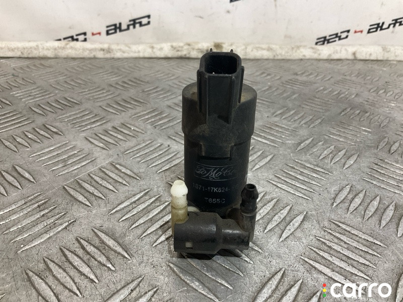1S7117K624FE насос стеклоомывателя Volvo V70 2008г. - фото №4