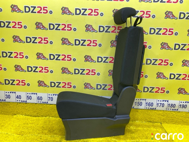 883175TA0A, 5213 бардачок между сиденьями NISSAN SERENA 2016г. - фото №9