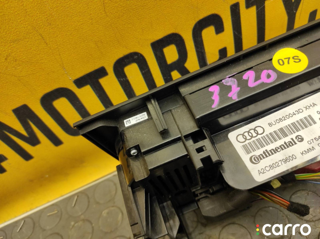 8U0820043D Блок климат контроля AUDI Q3 2013г. - фото №9