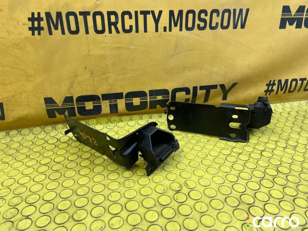 51647117811 Кронштейн радиатора BMW X1 2011г. - фото №8