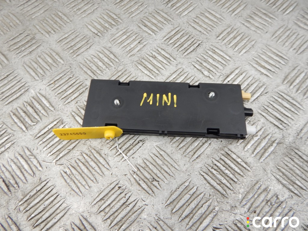 65209803855, 9803855, 65209813003, 9813003 Усилитель антенны MINI Countryman R60 2011г. - фото №1