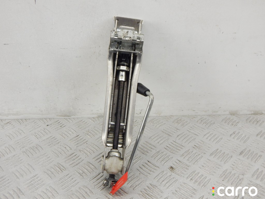 8L0011031A, 11031A Домкрат AUDI A6 (C5/B4) 2002г. - фото №1