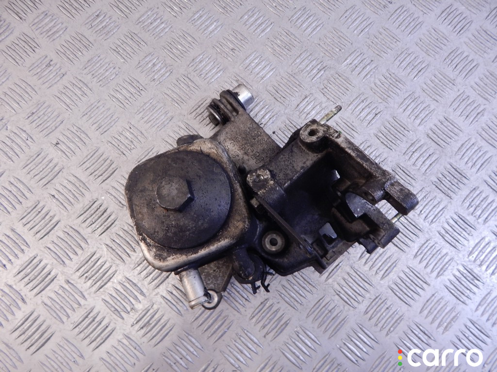 Теплообменник масляного фильтра AUDI A6 (C5/B4) 2000г. - фото №2