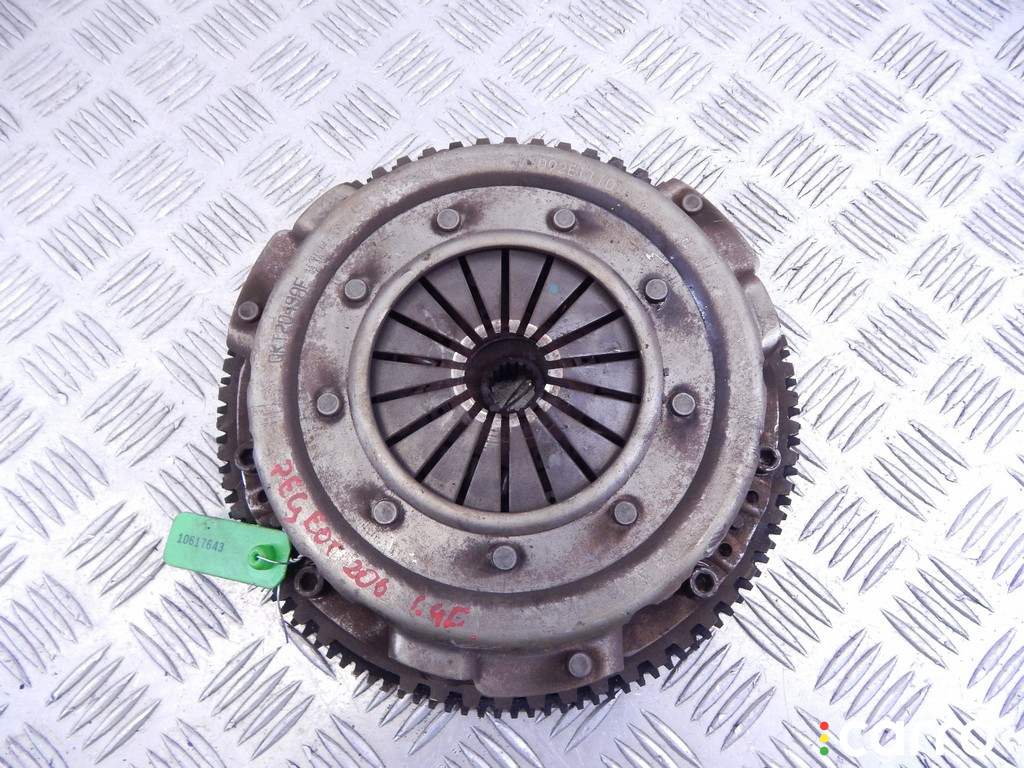 Маховик PEUGEOT 206 2001г. - фото №1