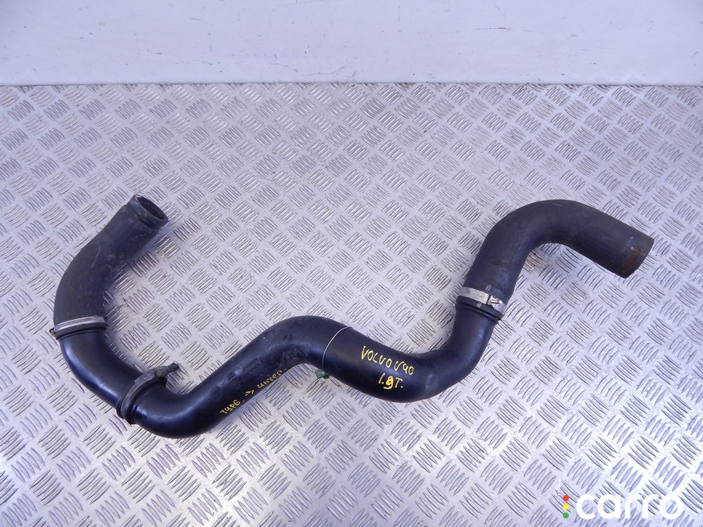 Патрубок интеркулера VOLVO V40 1999г. - фото №1