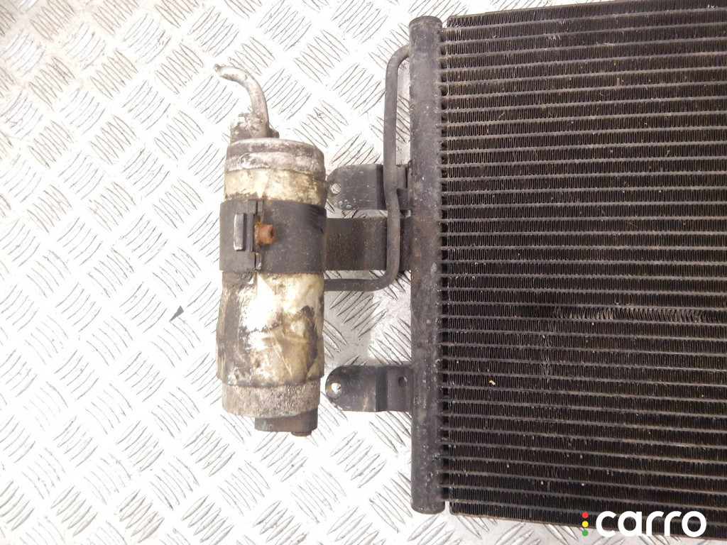 Радиатор кондиционера VOLKSWAGEN GOLF IV 2001г. - фото №2