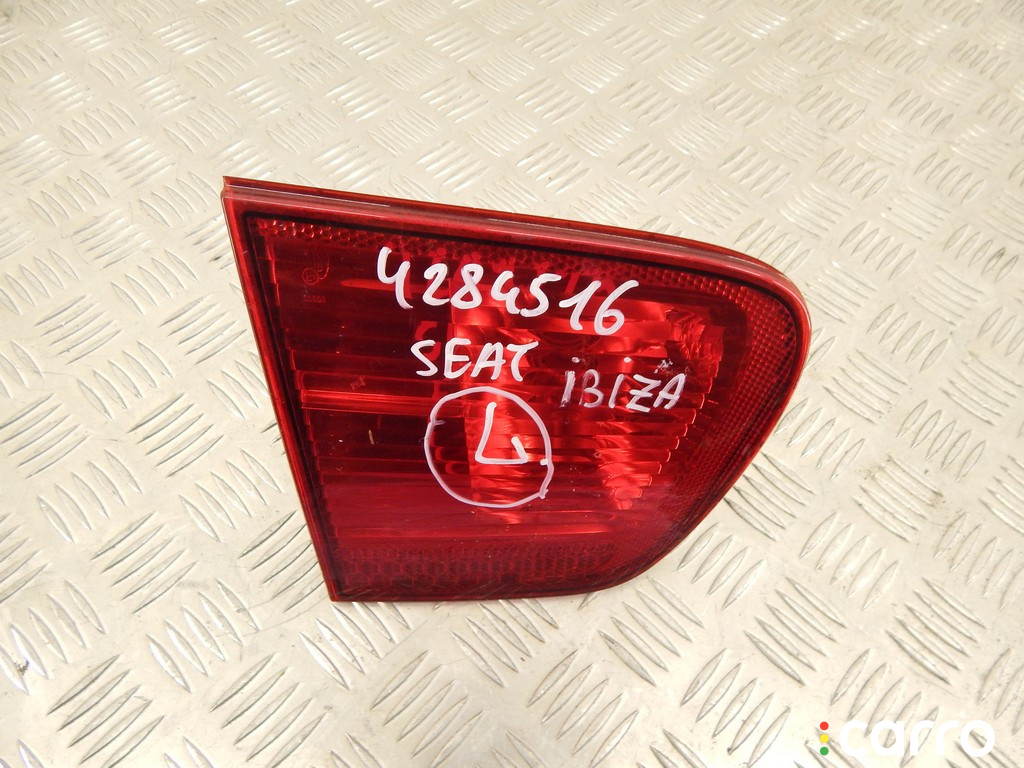 Фонарь крышки багажника левый SEAT IBIZA 2001г. - фото №1