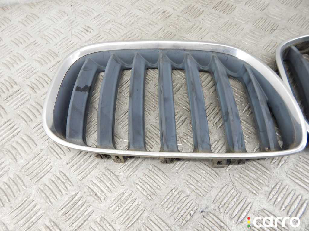 51137124815, 7124815 Решетка радиатора BMW X5-series (E53) 2004г. - фото №2