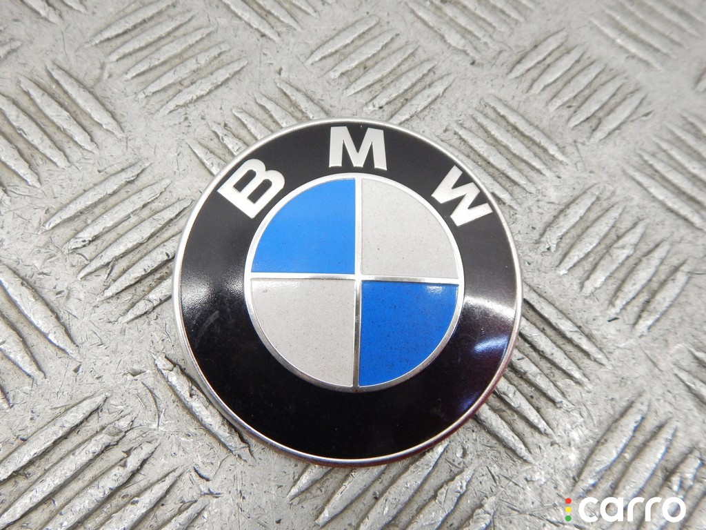 1872324, 8132375, 51148132375, 51141872324, 51141866629, 1866629 Эмблема BMW 5-series (E39) 1999г. - фото №1
