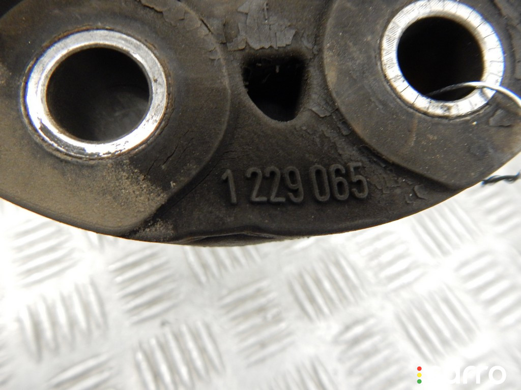 1229065, 26111229065, 26111227690, 1227690 Муфта кардана BMW 5-series (E39) 2000г. - фото №3