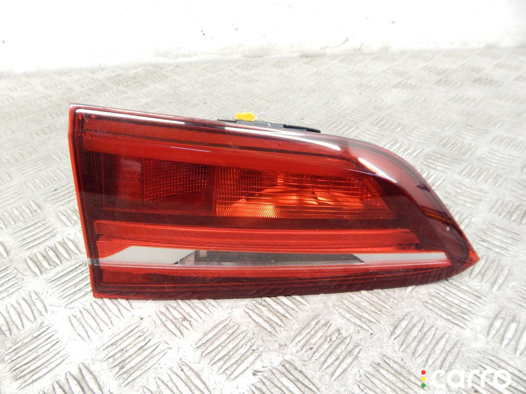 63217350698, 7350698, 63212710636, 2710636 Фонарь крышки багажника правый BMW X1-series (F48) 2015г. - фото №1